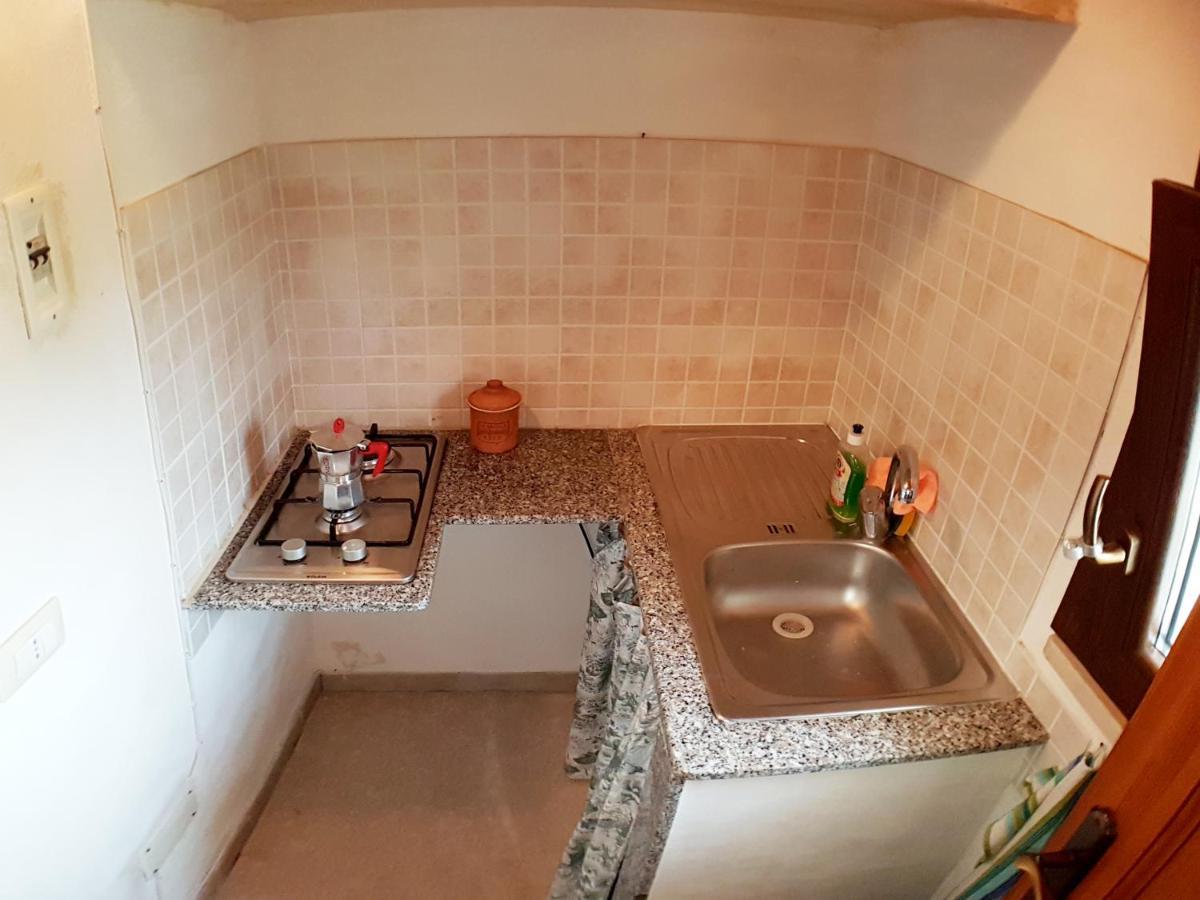 Oikia Vacanze Uggiano La Chiesa Casa Dante Exterior foto