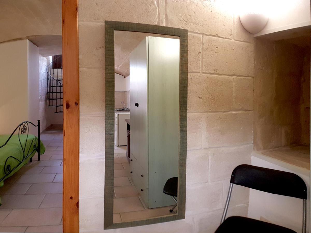 Oikia Vacanze Uggiano La Chiesa Casa Dante Exterior foto